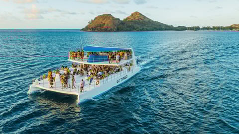 What Is Yacht Rock? A Guide to the Genre & Our 10 Best Yacht Rock Songs for the Ultimate Chill Vibes