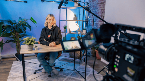 Best Music for Explainer Videos on YouTube: Top 10 Background Tracks to Keep Viewers Engaged and Informed